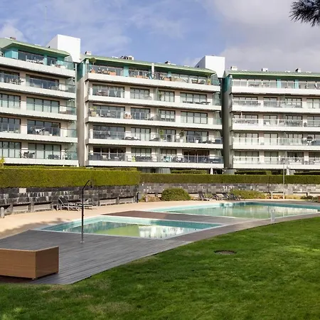 ホテル Altido Superb Apt With Terrace, Pool And In