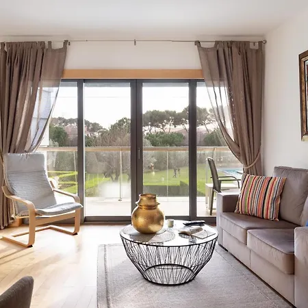 Altido Superb Apt With Terrace, Pool And In カスカイス