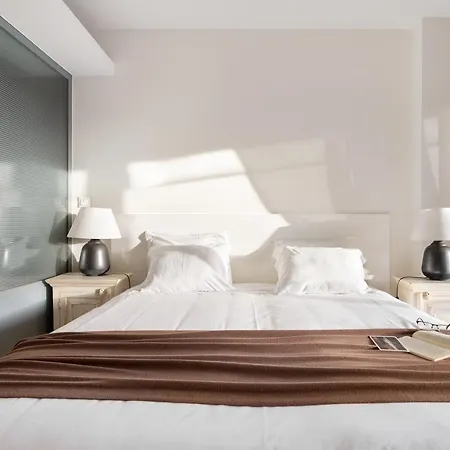 Altido Superb Apt With Terrace, Pool And In * カスカイス