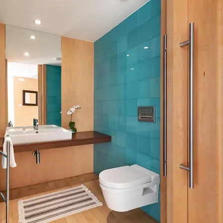 Altido Superb Apt With Terrace, Pool And In ホテル